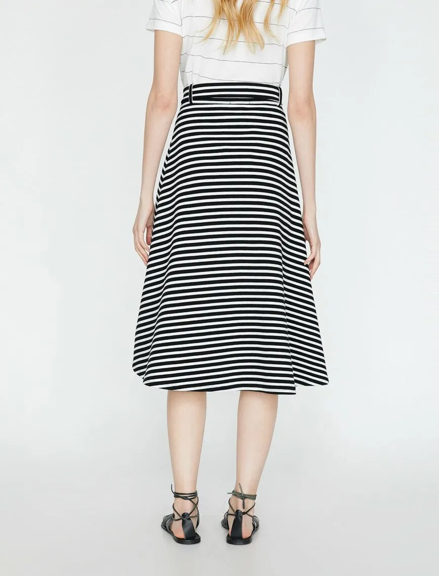 11819 Black Striped Midi Skirt