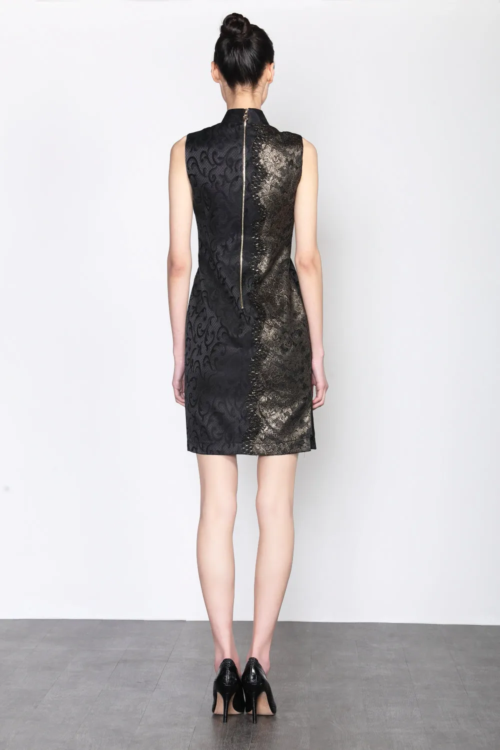 BLACK JACQUARD SLEEVELESS QIPAO WITH GOLD FOIL LACE SIDE PANEL AND MESH RUFFLE