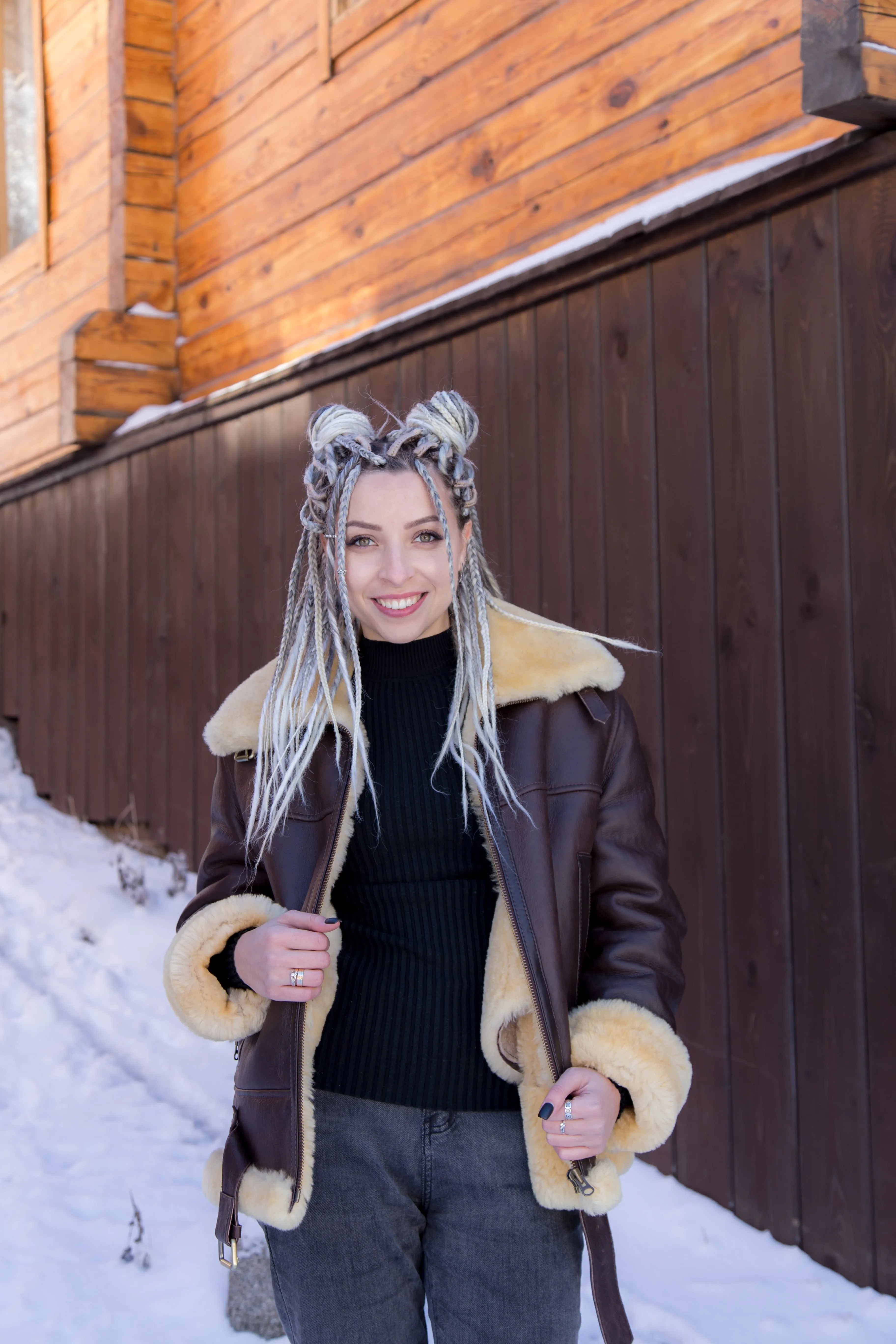 Brown Shearling Jacket Women with Contrasting Fur Lining and Wide Collar