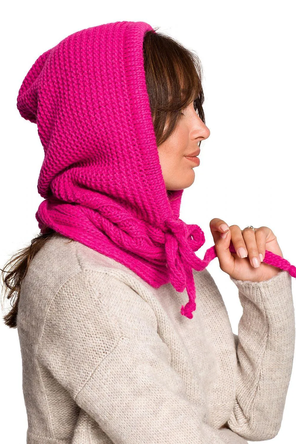 Chic Autumn Essential: Cozy Knitted Infinity Scarf for Effortless Style