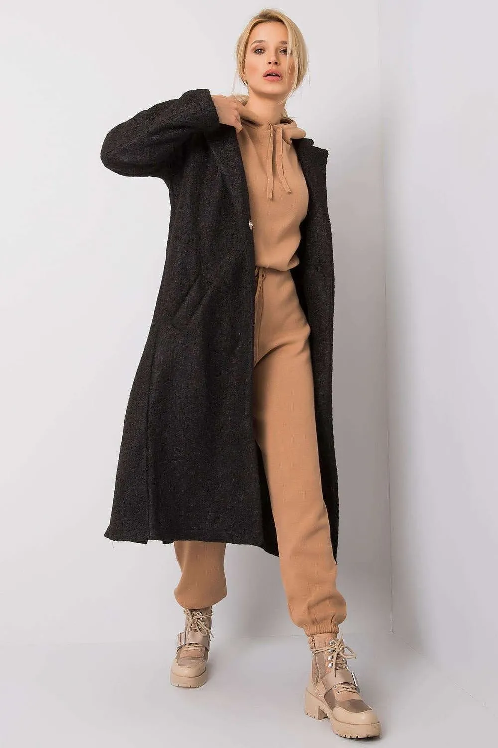 Coat model 172479 Rue Paris