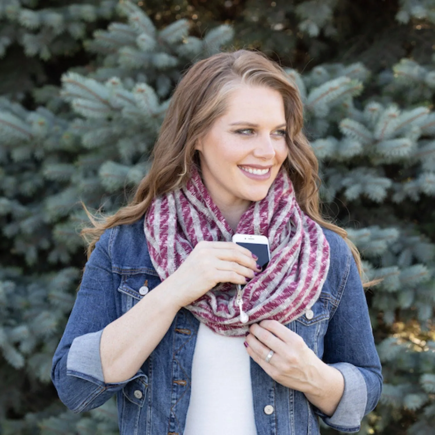 Convertible Infinity Scarf with Pocket™ | Edenburgh Burgundy