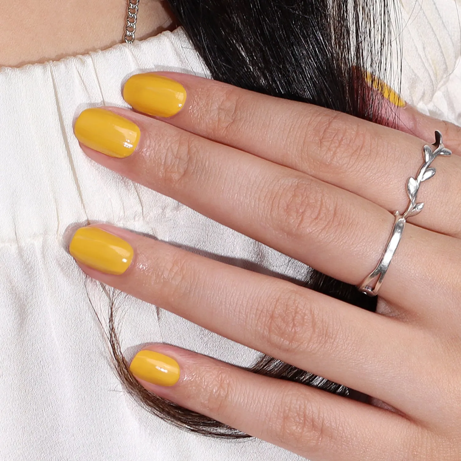 Daisy Chain Nail Color | Gel-Like Nail Polish - Clean Beauty