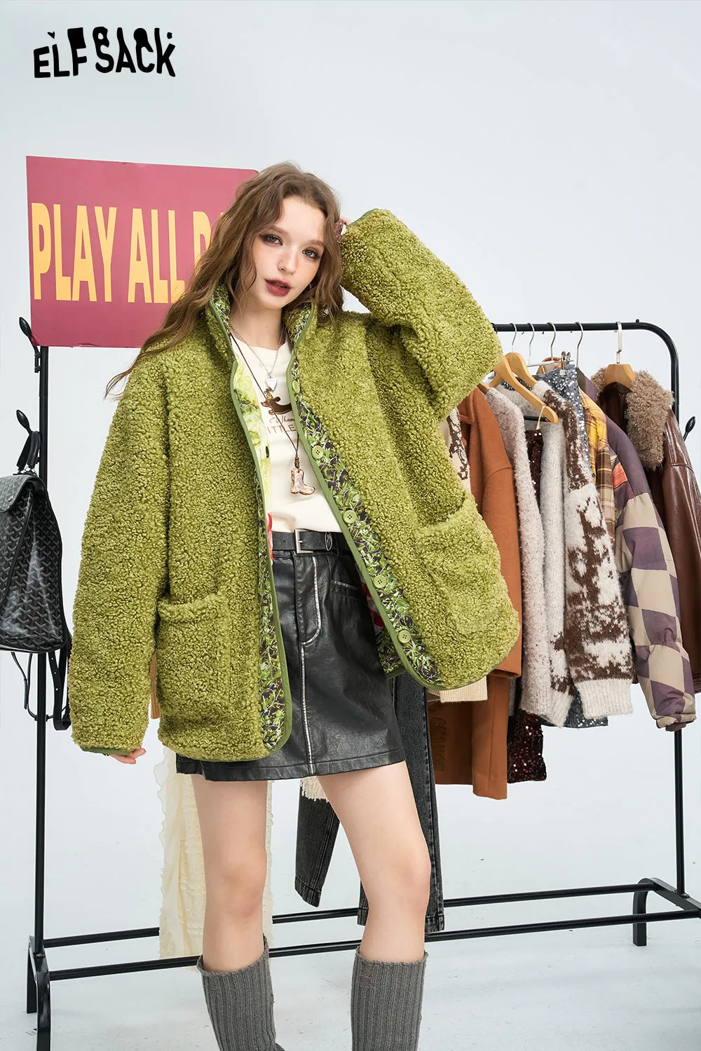 ELFSACK 2024 Winter New Arrivals Women's cotton jacket with bear print, both front and back, green fluffy and cute jacket