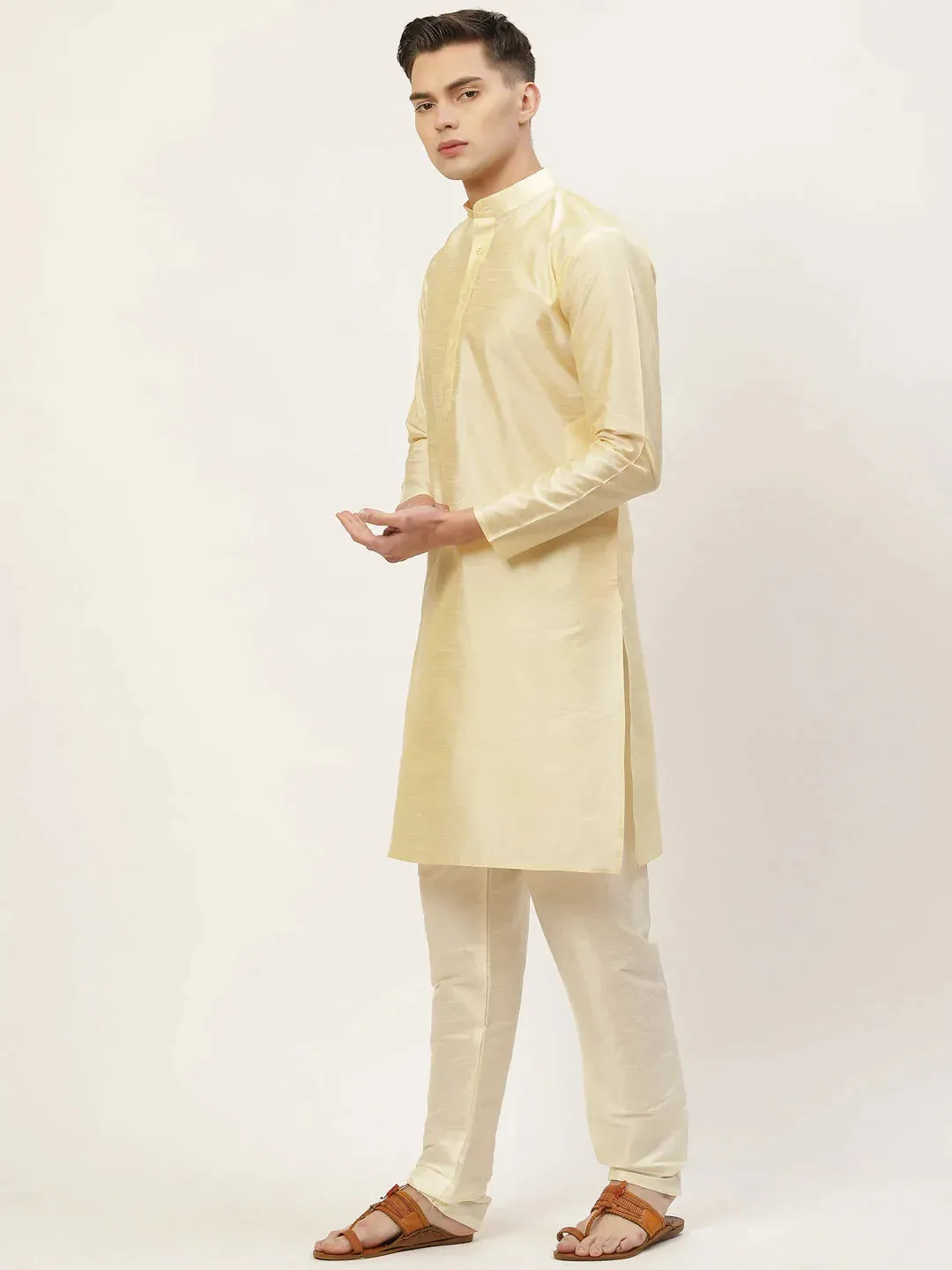 Men'S Solid Kurta Pyjama With Floral Peach Printed Nehru Jacket