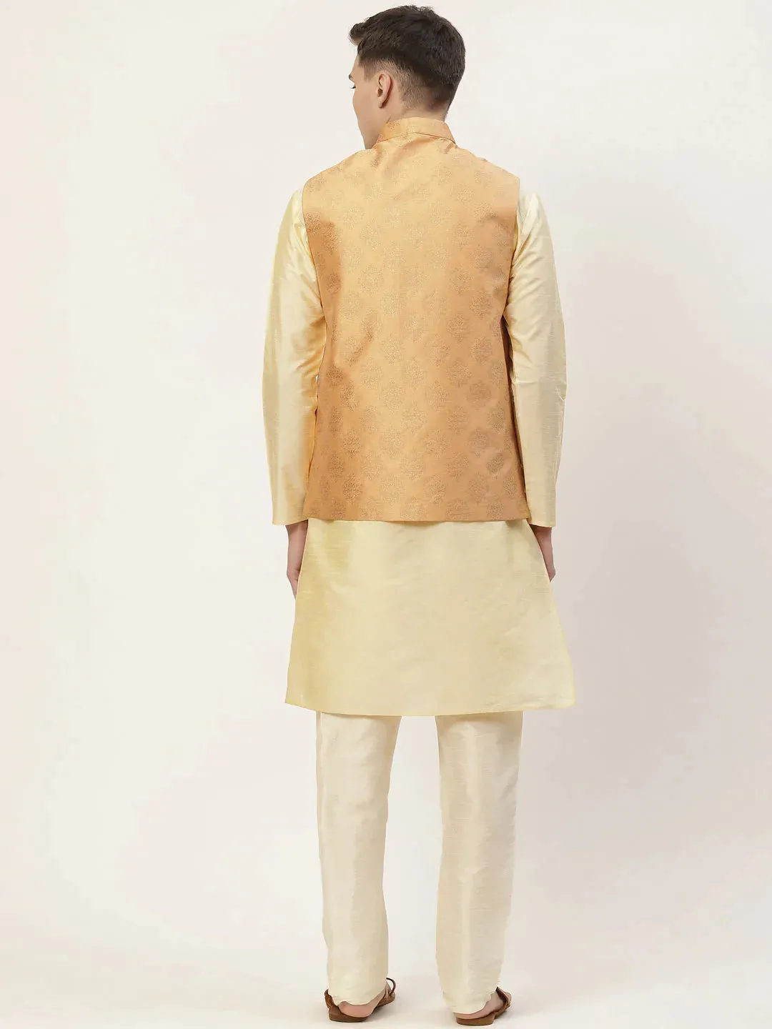 Men'S Solid Kurta Pyjama With Floral Peach Printed Nehru Jacket