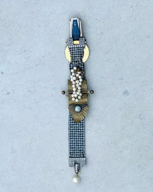 Nadjiba Hanging Brooch