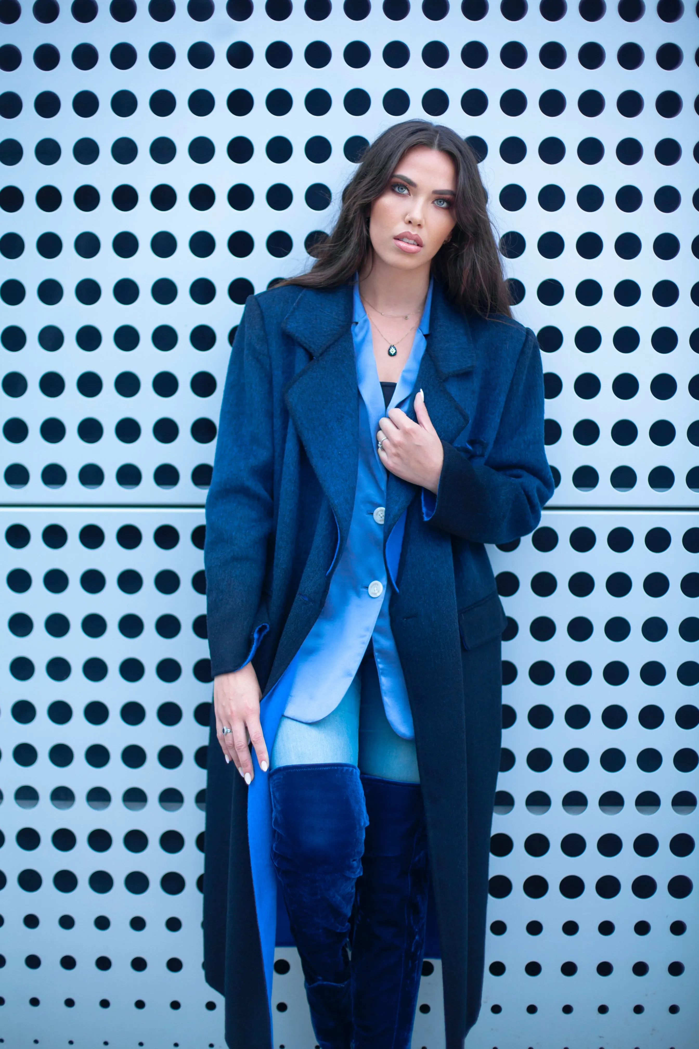 NAVY BLUE CHROMATIC COAT