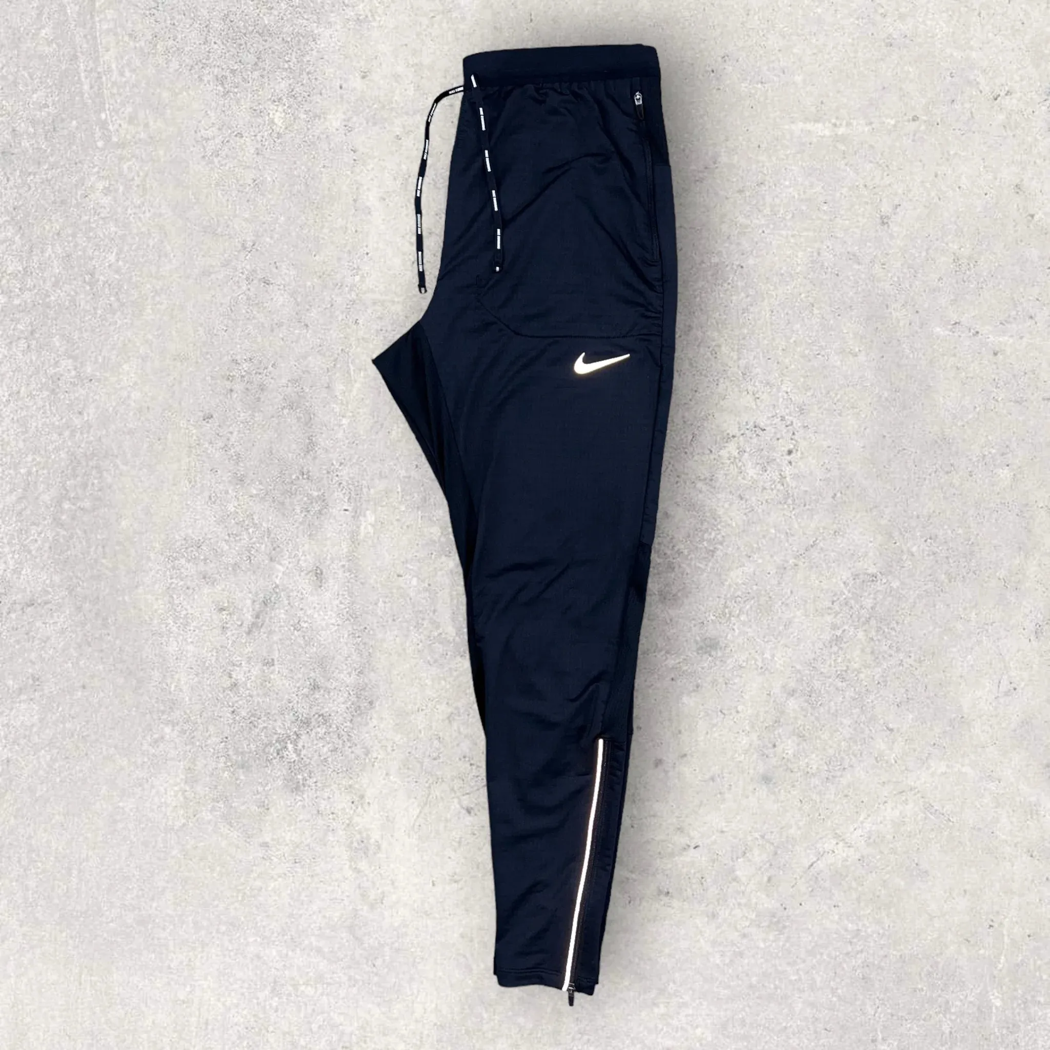 NIKE UV WINDRUNNER JACKET CHICAGO FINISHER & NIKE PHENOM PANTS - DEEP JUNGLE/BLACK