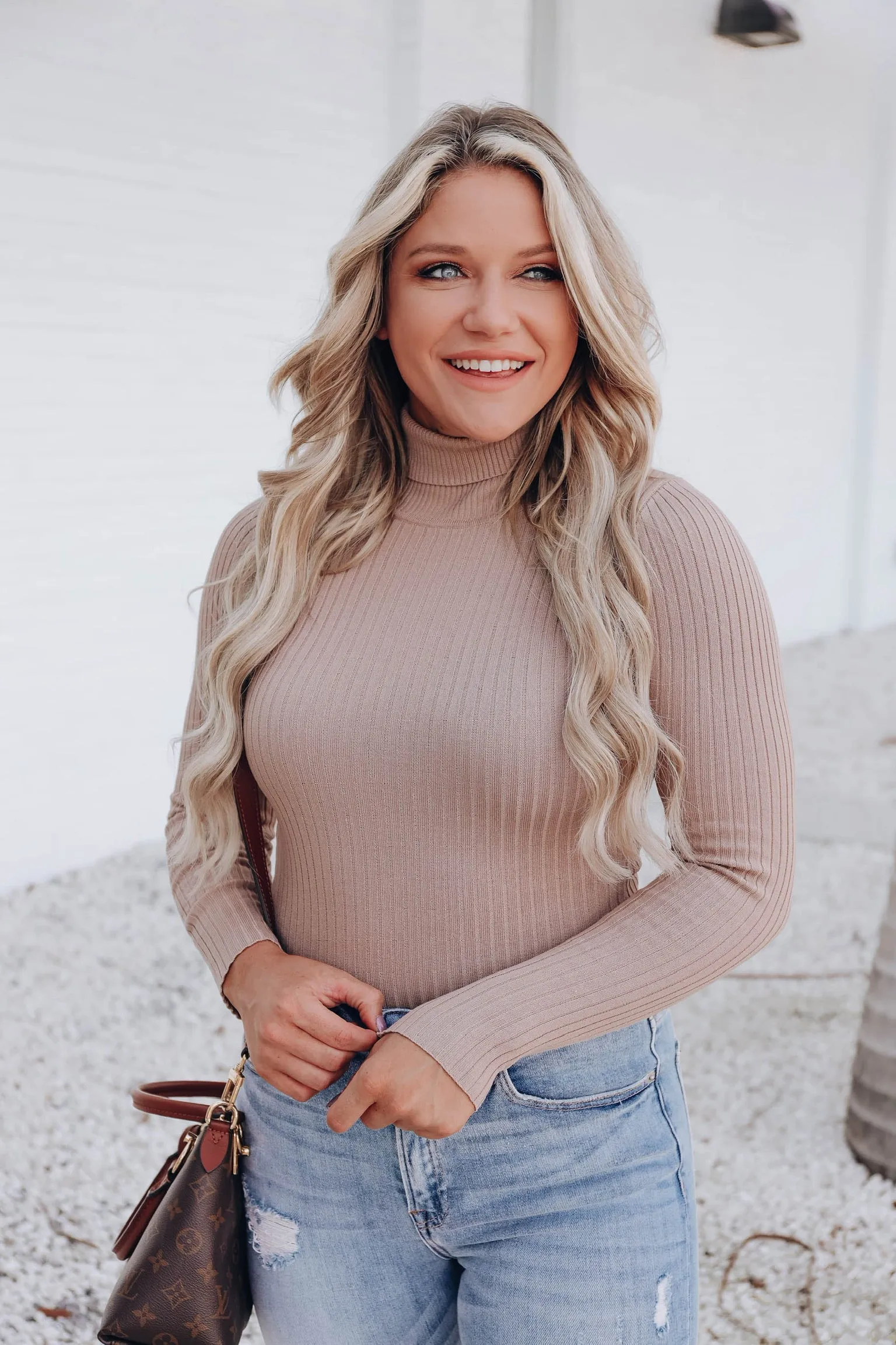 Reese Ribbed Turtleneck Sweater - Latte