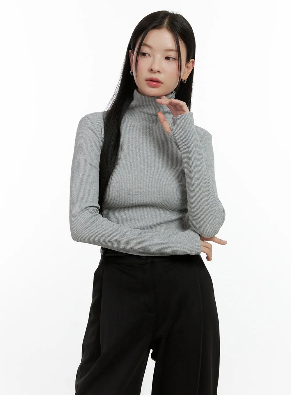 Ribbed Long-Sleeve Turtleneck Top ON408